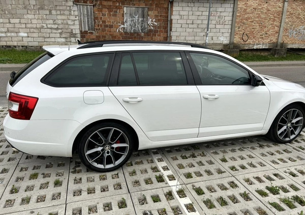 Skoda Octavia cena 55900 przebieg: 260000, rok produkcji 2016 z Krosno małe 154